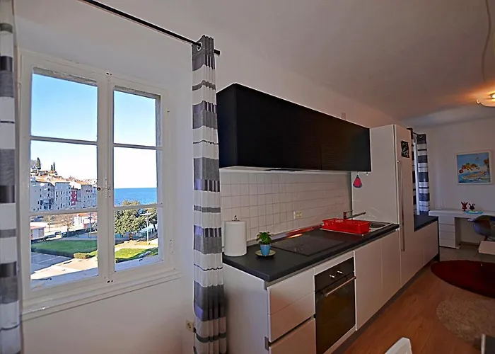 Seaview Andana * 로비니