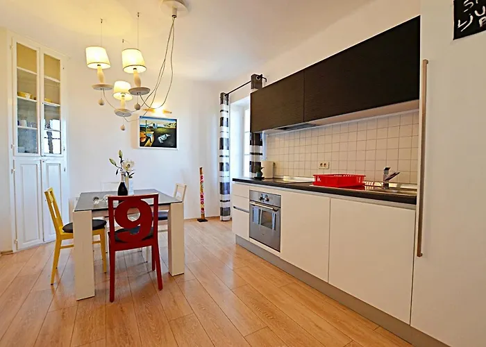 Seaview Andana 아파트 로비니