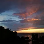 Seaview Andana * 로비니